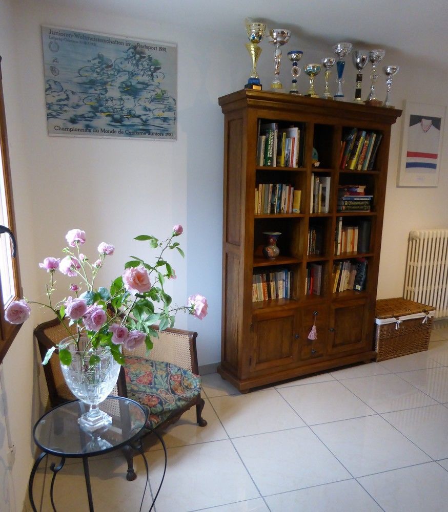 Bed and Breakfast Bedbreakfastbikespyrenees à Loubieres Extérieur photo